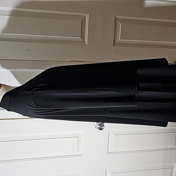 Arna York open lightweight sweater. Bassic black size 18/20 and NEW with… - Picture 4 of 11